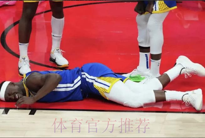 巴特勒受伤时还跟希尔德笑骂:闭上你的臭嘴!唉我的膝盖…… 巴特勒受伤时还跟希尔德笑骂:闭上你的臭嘴!唉我的膝盖……